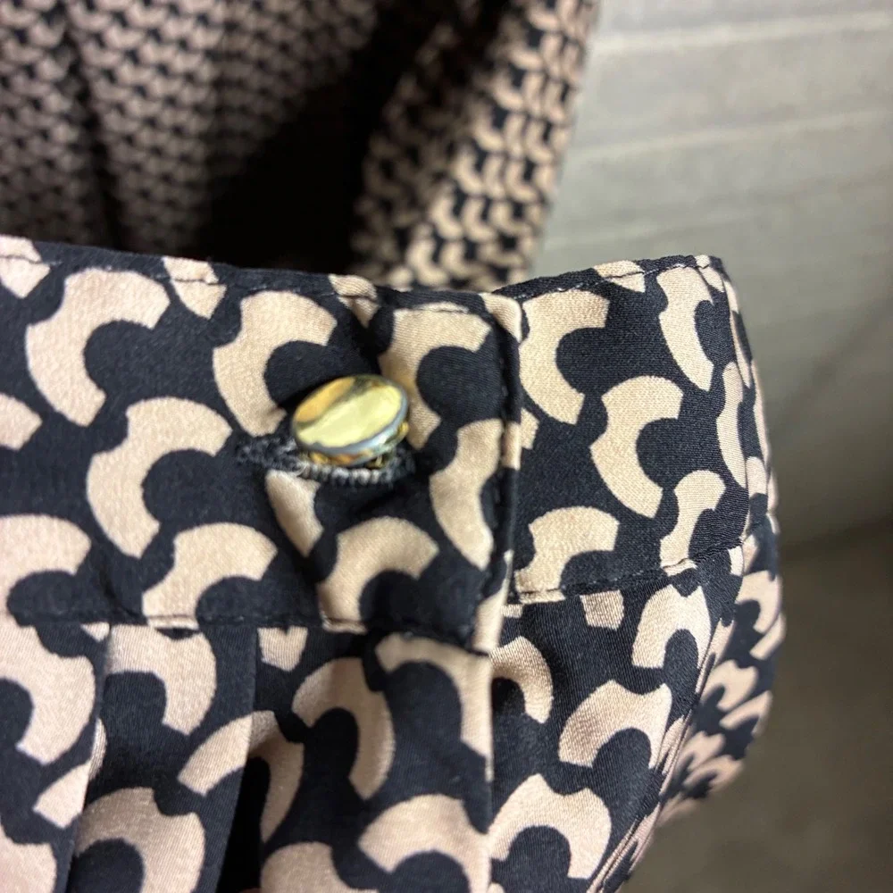 Norm Thompson Plus Size 1X Black Beige Geometric Print Long Sleeve Top‎